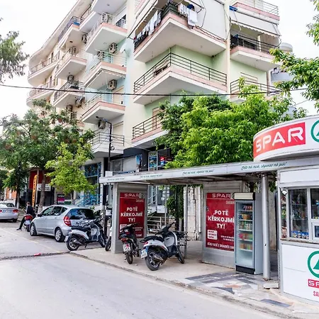 Work-friendly Apartments, Apartamento